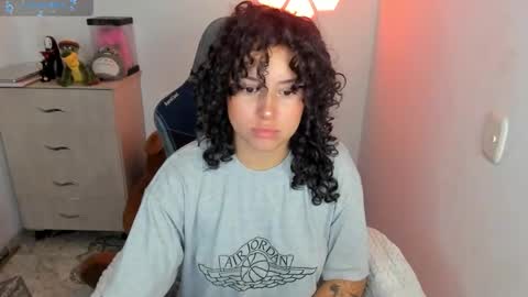 aqua emilly online show from 10.18.25