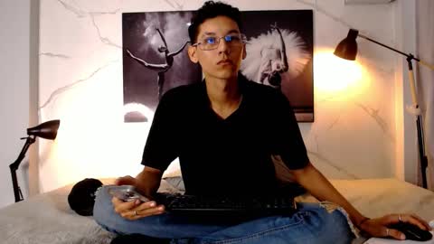 Snapshot of aquarius_xxx chatting on 10.16.25 aquarius_xxx online show from 10.16.25
