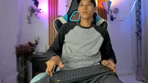 aquarius_xxx online show from 11.06.25