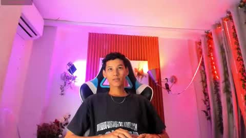 aquarius_xxx online show from 11.20.25