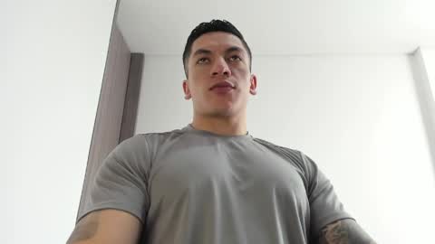 Snapshot of aquiles_51 chatting on 04.29.26 Jonathan online show from 04.29.26