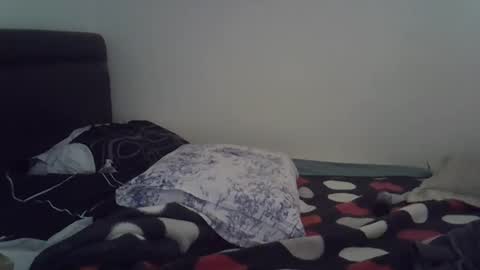 Snapshot of ar2r13 chatting on 10.27.25 ar2r13 online show from 10.27.25