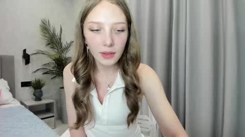 Snapshot of ar_ya18 chatting on 09.17.25 Lina online show from 09.17.25