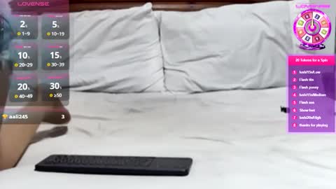 Arab Catwoman online show from 02.15.26