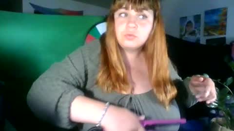 Snapshot of arabbustybeauty chatting on 06.23.26 BustyPrincessLeila online show from 06.23.26