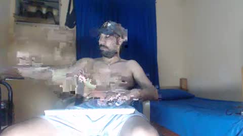 Snapshot of arabebigcock chatting on 09.16.25 ARABE online show from 09.16.25