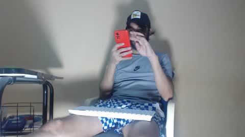 Snapshot of arabebigcock chatting on 10.03.25 ARABE online show from 10.03.25