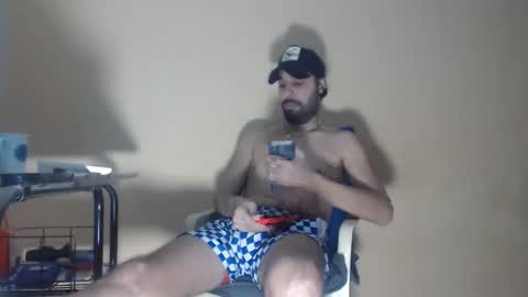 Snapshot of arabebigcock chatting on 11.06.25 ARABE online show from 11.06.25