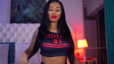 Snapshot of arabellaposh chatting on 10.05.25 arabellaposh online show from 10.05.25