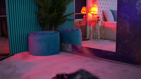 Snapshot of arabellaposh chatting on 10.10.25 arabellaposh online show from 10.10.25