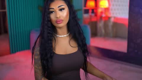 Snapshot of arabellaposh chatting on 10.26.25 arabellaposh online show from 10.26.25