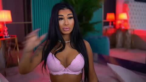 Snapshot of arabellaposh chatting on 11.01.25 arabellaposh online show from 11.01.25