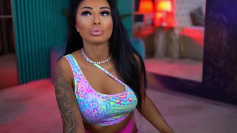 Snapshot of arabellaposh chatting on 11.03.25 arabellaposh online show from 11.03.25