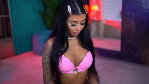 Snapshot of arabellaposh chatting on 11.09.25 arabellaposh online show from 11.09.25