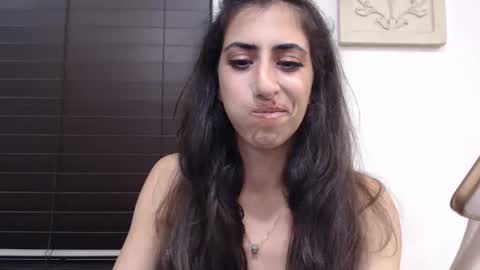 Snapshot of arabfootqueen chatting on 05.29.26 Arab Findom Foot Goddess online show from 05.29.26