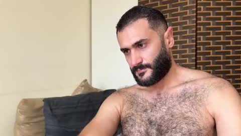 Snapshot of arabhairy90 chatting on 11.04.25 hairycub online show from 11.04.25