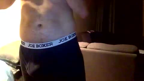 Snapshot of arabiandream21 chatting on 10.12.25 Knowledgeiskeyy online show from 10.12.25