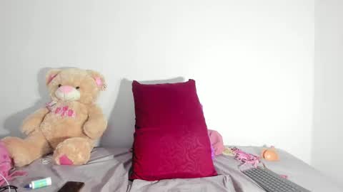 Snapshot of arantza_hill chatting on 03.09.25 Arantza Hill online show from 03.09.25