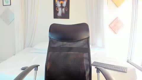 Snapshot of archie_kings_ chatting on 01.18.25 Archie online show from 01.18.25