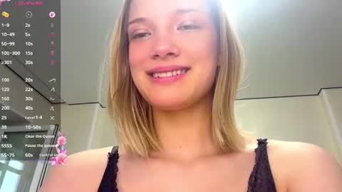 Snapshot of ardisparty chatting on 06.18.26 Caroline online show from 06.18.26