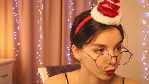 My name is Kelly online show from 12.12.24