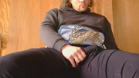Snapshot of arealjerk69696969 chatting on 04.27.26 arealjerk69696969 online show from 04.27.26