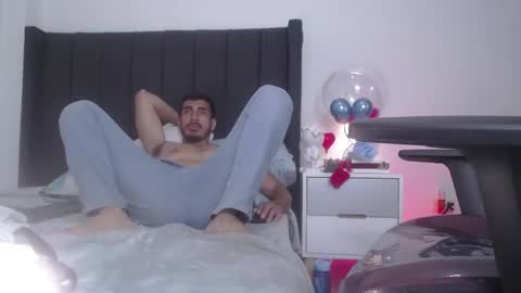 Snapshot of ares_xxxx chatting on 03.11.25 ARES online show from 03.11.25