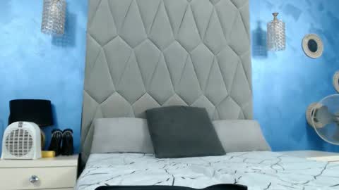 Snapshot of aretialisya chatting on 11.05.25 aretialisya online show from 11.05.25