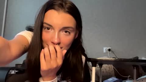 Snapshot of argentinacaimi chatting on 07.01.26 Reyna online show from 07.01.26