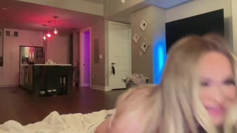 Ari  online show from 06.06.26