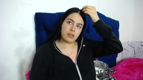 Snapshot of ari_coohachelaa chatting on 10.04.25 ARIANNA online show from 10.04.25