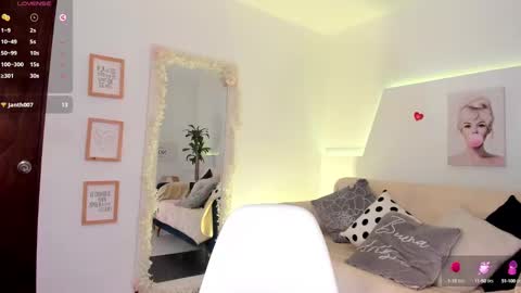 Ari online show from 01.31.25