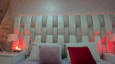 ari_lynn_ online show from 03.24.26