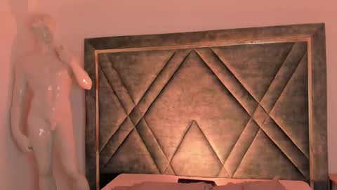 Ari  online show from 10.04.25