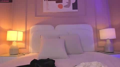 Aria  online show from 03.25.26