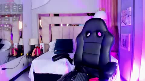 Aria Jones online show from 03.12.26