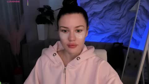 aria_mila online show from 03.17.26