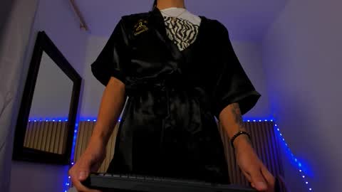 Aria Millers  online show from 01.05.26