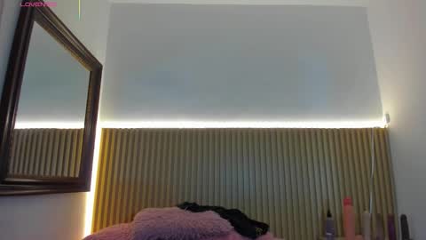 Aria Millers  online show from 02.02.26