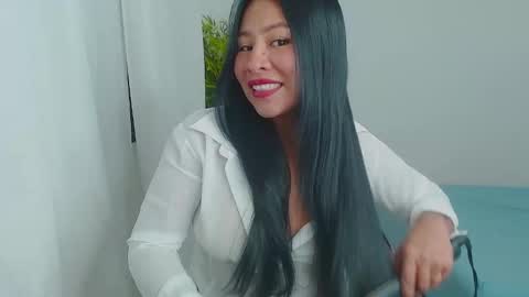 Snapshot of aria_morgan723222 chatting on 10.24.25 aria online show from 10.24.25