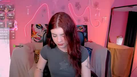 aria_voss_ online show from 05.30.26