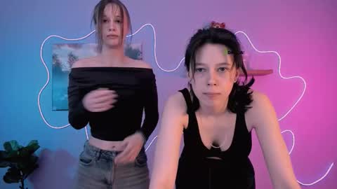 aria_wild_ online show from 03.26.26