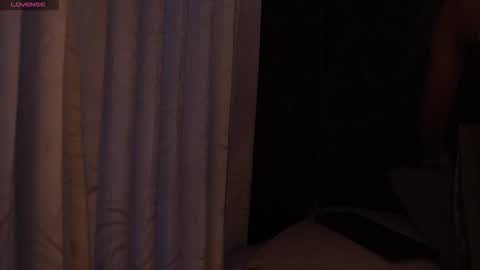 Ariaa online show from 11.27.25