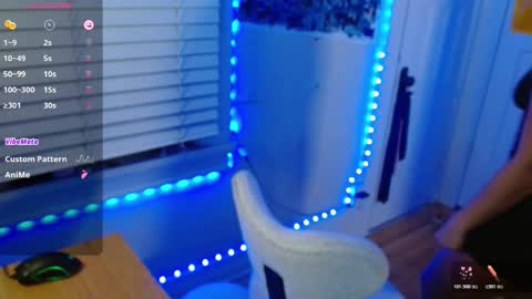 Snapshot of ariaatelier chatting on 02.11.26 Aria Atelier online show from 02.11.26