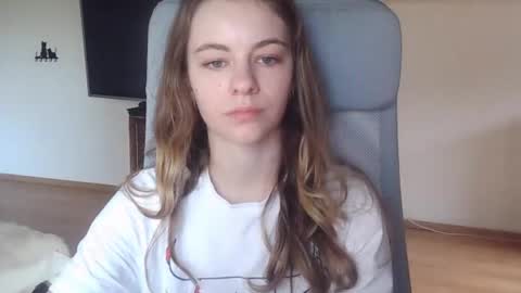 AriaCreazy online show from 10.13.25