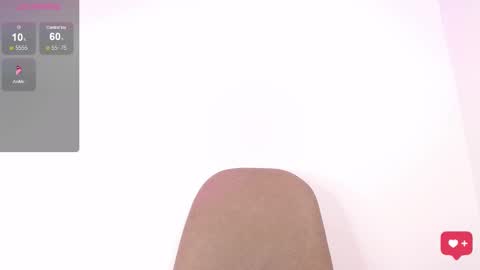 Snapshot of ariadna_tr chatting on 01.22.25 Ari online show from 01.22.25