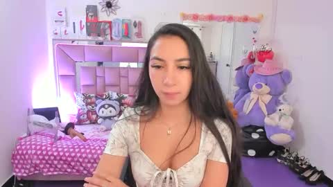 ariadnacappelletty online show from 01.15.26