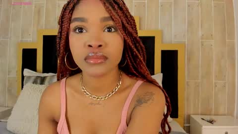 Snapshot of ariafoster chatting on 10.26.25 Aria Foster online show from 10.26.25