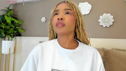 Snapshot of ariafoster chatting on 02.08.26 Aria Foster online show from 02.08.26