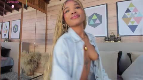 Snapshot of ariafoster chatting on 02.12.26 Aria Foster online show from 02.12.26